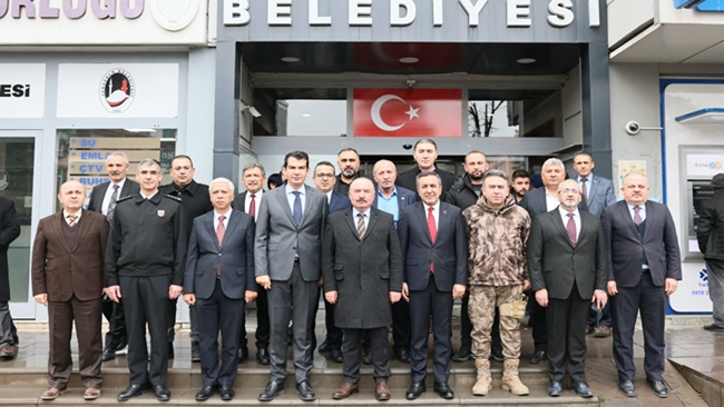 VALÄ° SUNGURLUâ€™DA Ä°NCEMELERDE BULUNDU