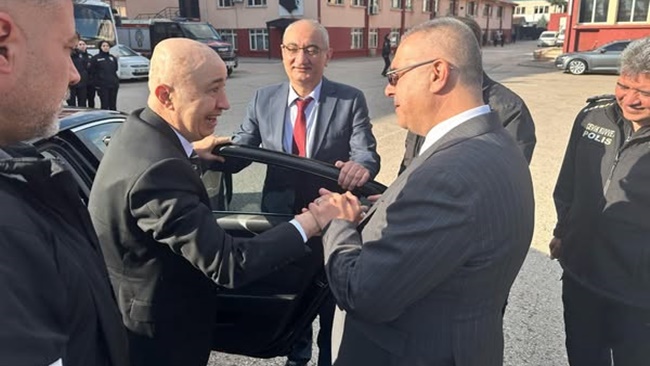 AHLATCI VE 15 TEMMUZ GAZİSİ ASLAN’DAN ANLAMLI ZİYARET!