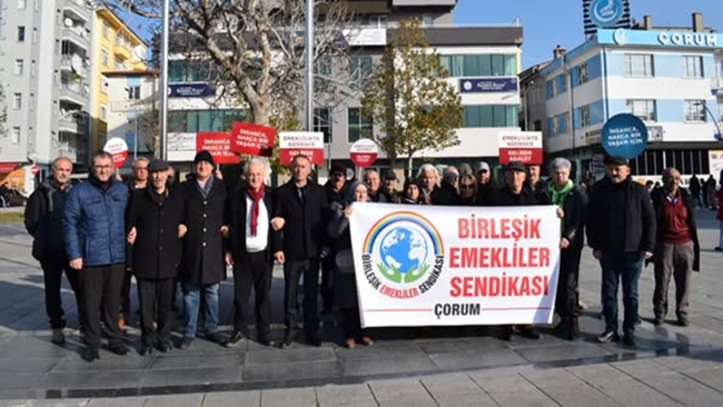 EMEKLÄ°LERDEN PROTESTO EYLEMÄ°!