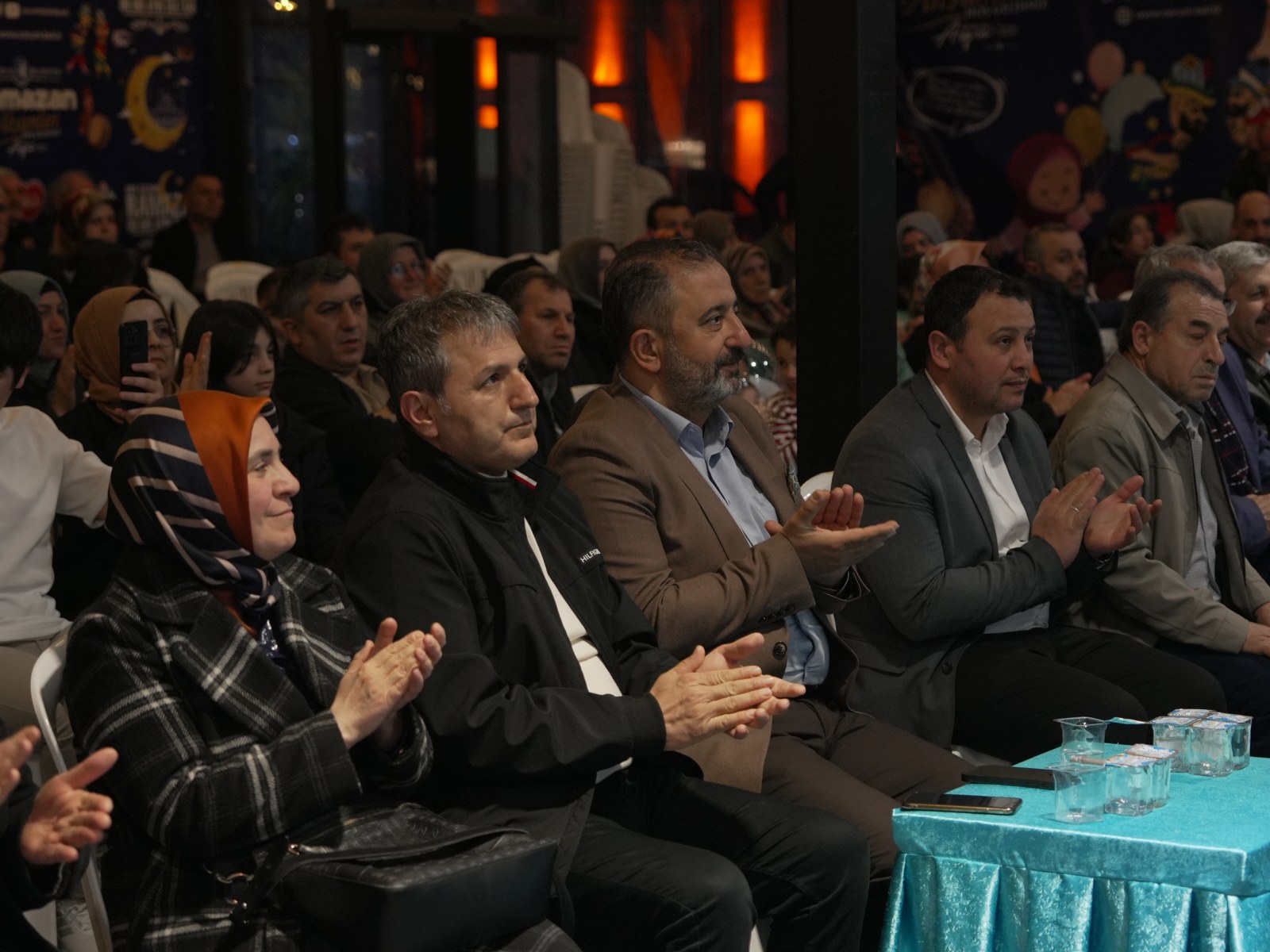 RAMAZAN AKŞAMLARI İLAHİ  VE KASİDELERLE ŞENLENDİ