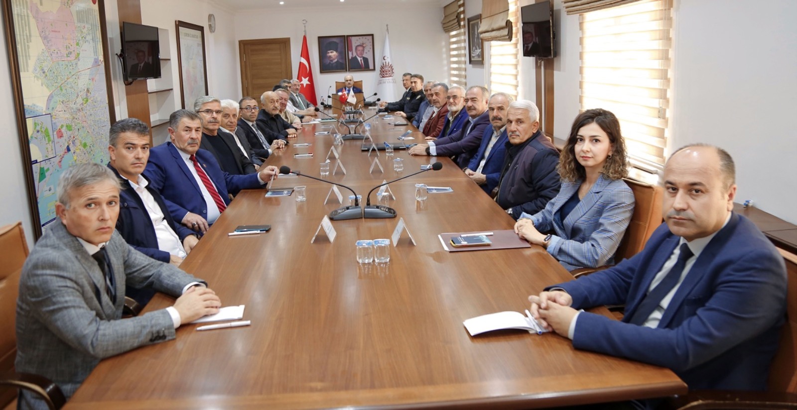 MUHTARLARLA MAHALLENÄ°N HUZURU KONUÅžULDU