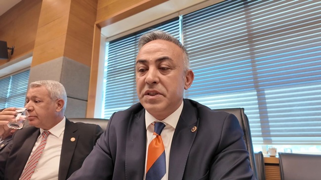 TAHTASIZ, ÇORUM’DA YAŞANAN SIKINTIYI MECLİS’E TAŞIDI!