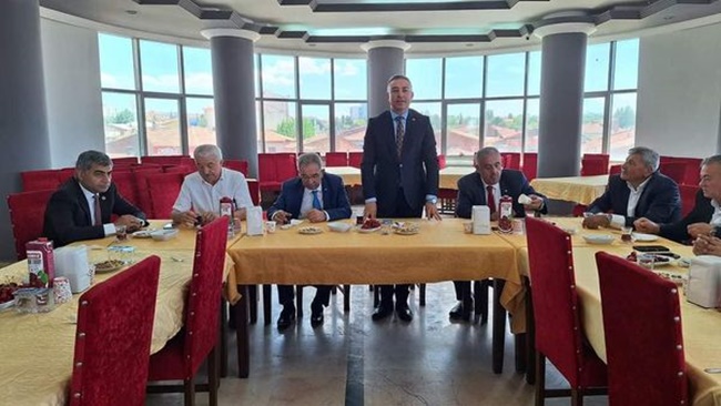 ESNAF TEMSÄ°LCÄ°LERÄ° BAYRAMLAÅžTI