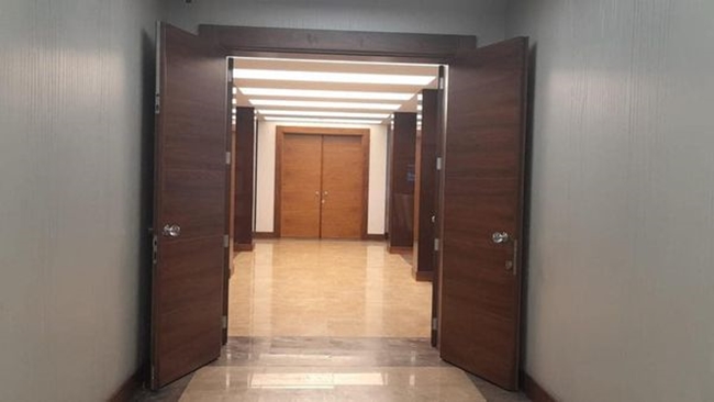 VALÄ°â€™NN MAKAM KAPISI HEP AÃ‡IK!