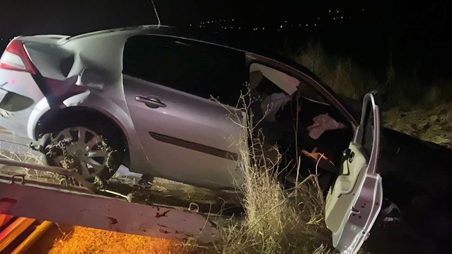 ÅžARAMPOLE UÃ‡AN OTOMOBÄ°L TAKLA ATTI