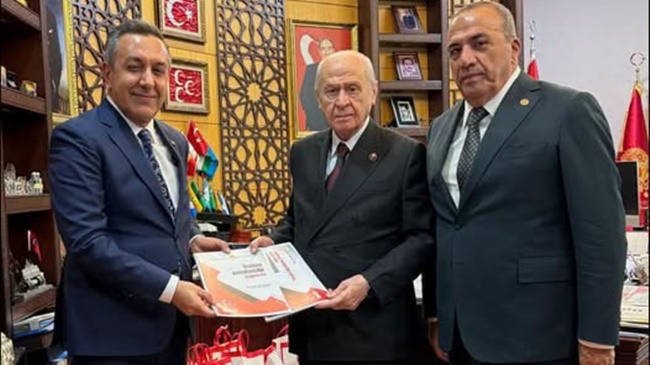 MUHSİN DERE’DEN BAHÇELİ’YE ZİYARET