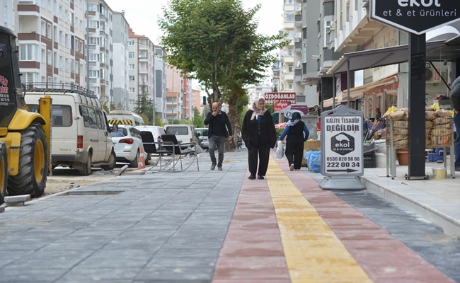 AHABEYâ€™E KIRMIZI-SÄ°YAH KALDIRIM!