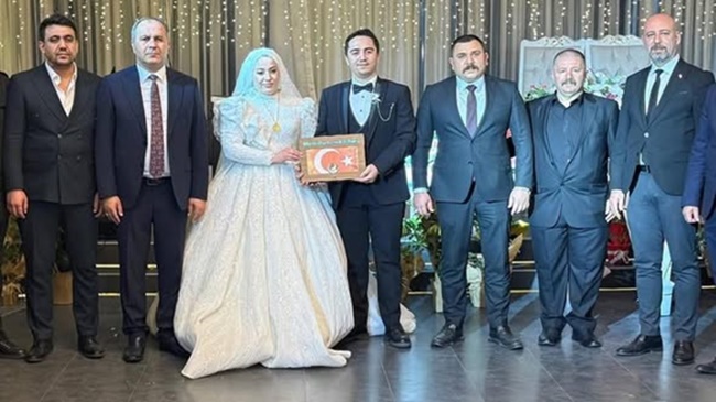 ÜLKÜCÜ CAMİA DÜĞÜNDE BİR ARAYA GELDİ