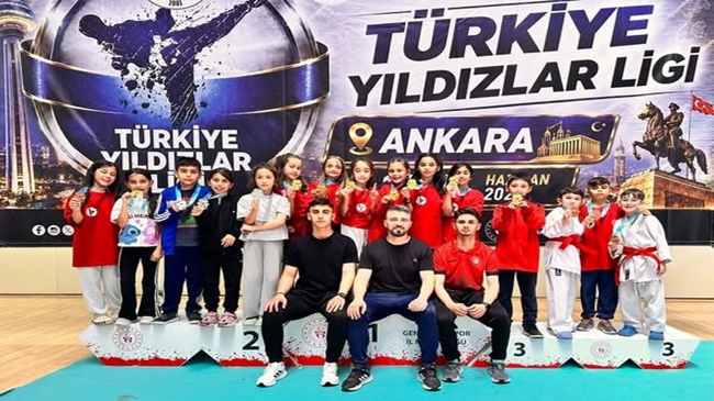 MİNİK KARATECİLER 33 MADALYAYLA DÖNÜYOR!