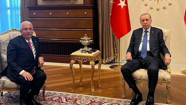 AHLATCI, CUMHURBAŞKANI  ERDOĞAN İLE GÖRÜŞTÜ