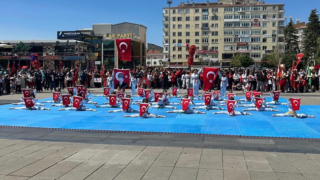 ÇORUM’DA 19 MAYIS COŞKUSU!