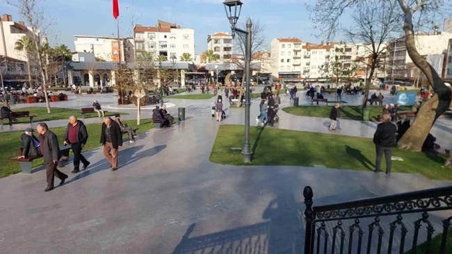 ÇORUM’DA YAĞIŞLI HAVA YERİNİ SICAKLIĞA BIRAKIYOR